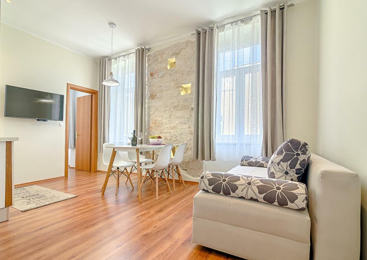 Apartment Zora & Natale Пула Екстериор снимка