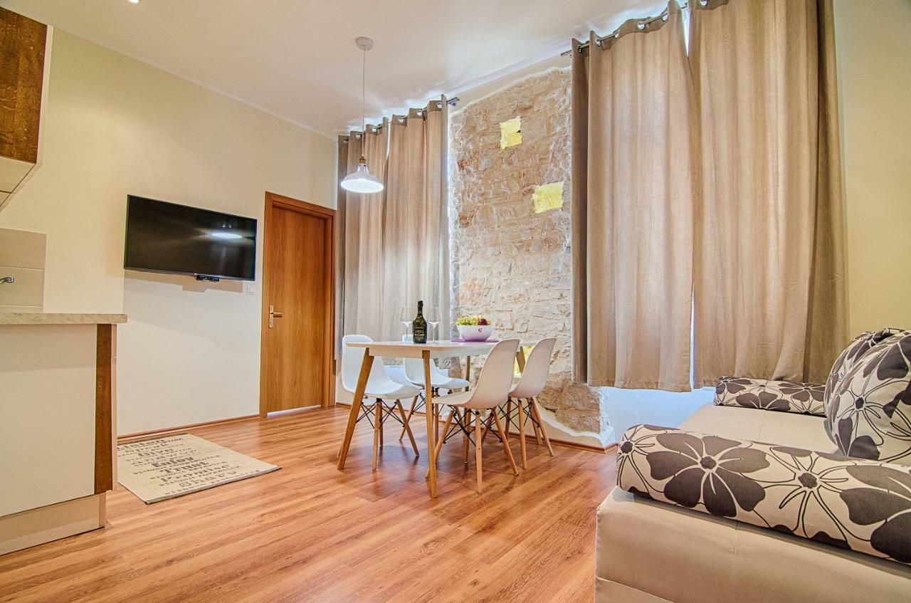 Apartment Zora & Natale Пула Екстериор снимка